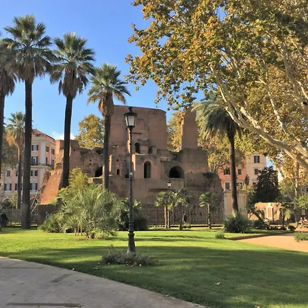 Luce A Piazza Vittorio Apartment *